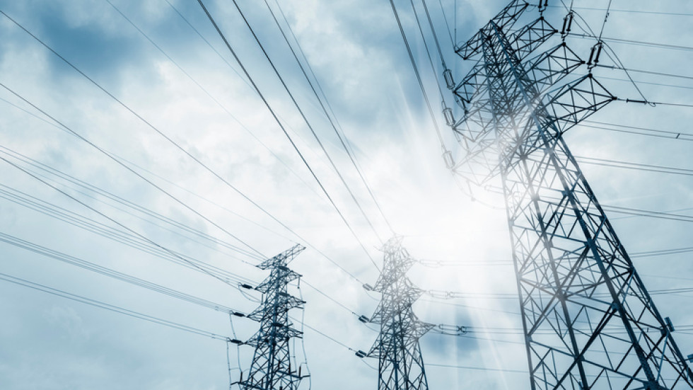 Скок на цената на тока средно за страната с 3,48% от 1 юли, изчислиха от КЕВР