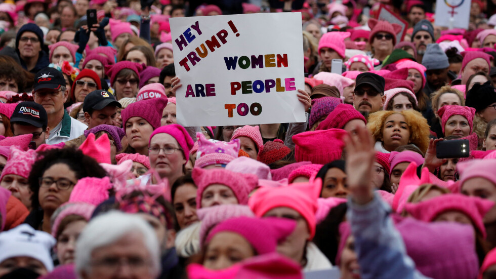 Стотици хиляди от цял свят се включиха в "Женски марш" срещу Доналд Тръмп (СНИМКИ)