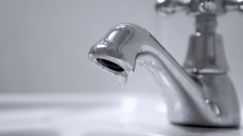 Водната криза в Перник: Проверяват дали водата в яз. "Долна Диканя" е годна за пиене
