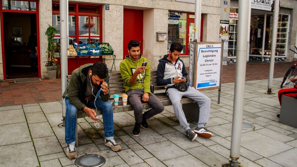 Германско изследване: Притокът на млади мъже мигранти е довел до ръст в престъпленията