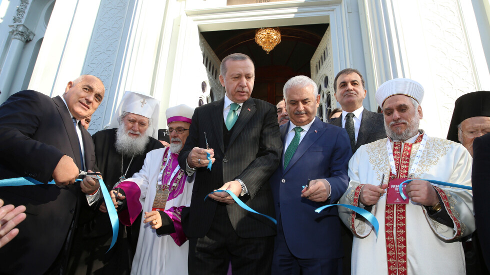 Ердоган: Откриването на Желязната църква е послание към международната общност (СНИМКИ)