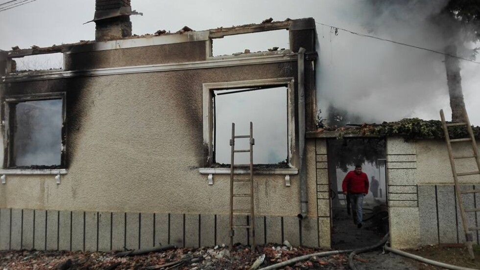 Пожар взе три жертви в Търновско