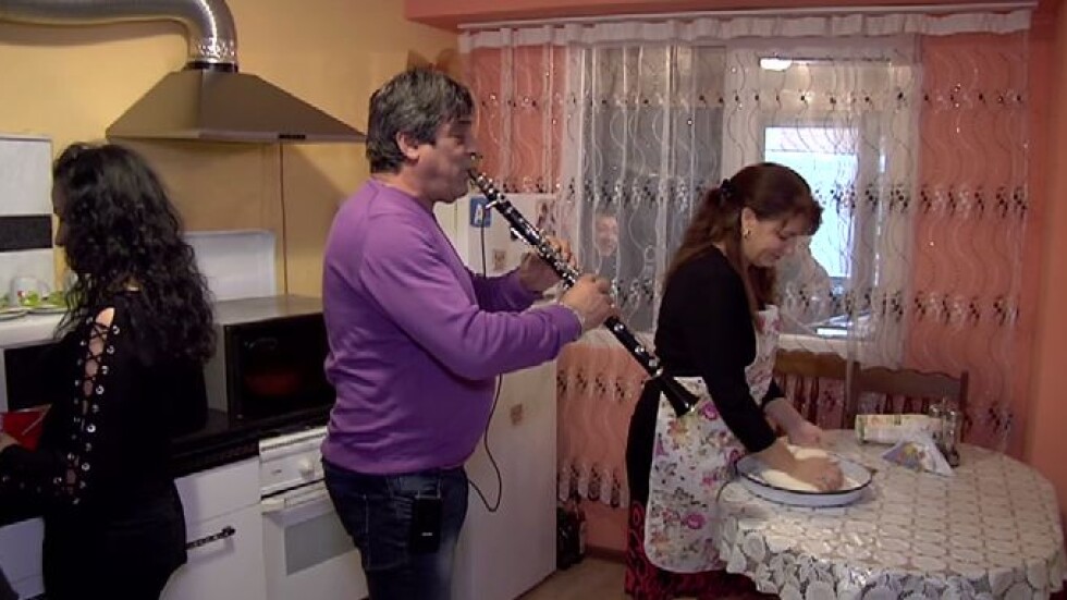 Как празнуват Василица в дома на кларнетиста Младен Малаков 