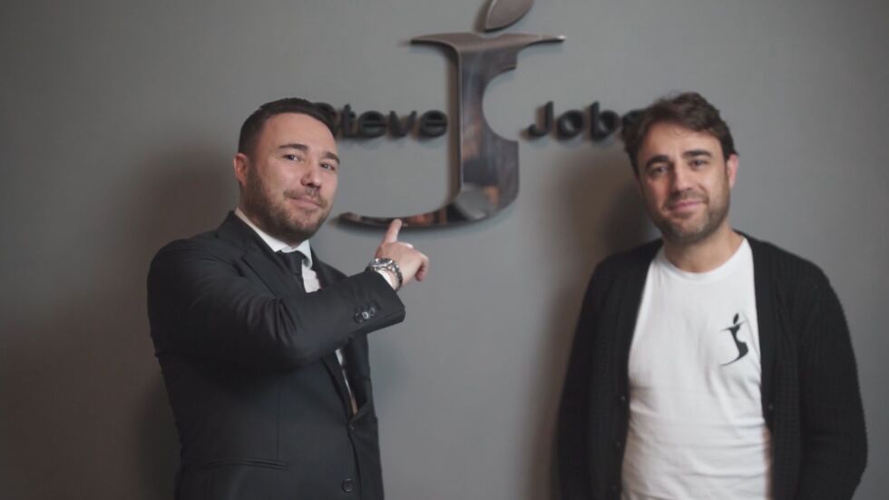 Двама братя от Италия запазиха името „Стив Джобс” като търговска марка