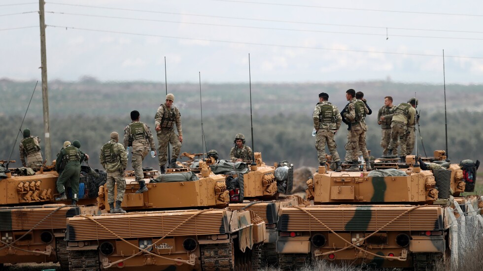 Турски сухопътни части навлязоха в анклава Африн в Северна Сирия