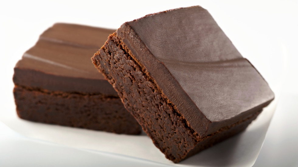 Супер лесен шоколадов сладкиш само с 2 продукта
