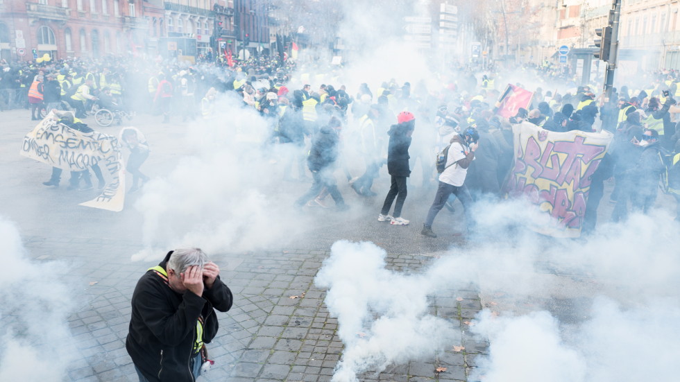 Въпреки дебата на Макрон: 84 000 отново протестираха във Франция (ВИДЕО) 