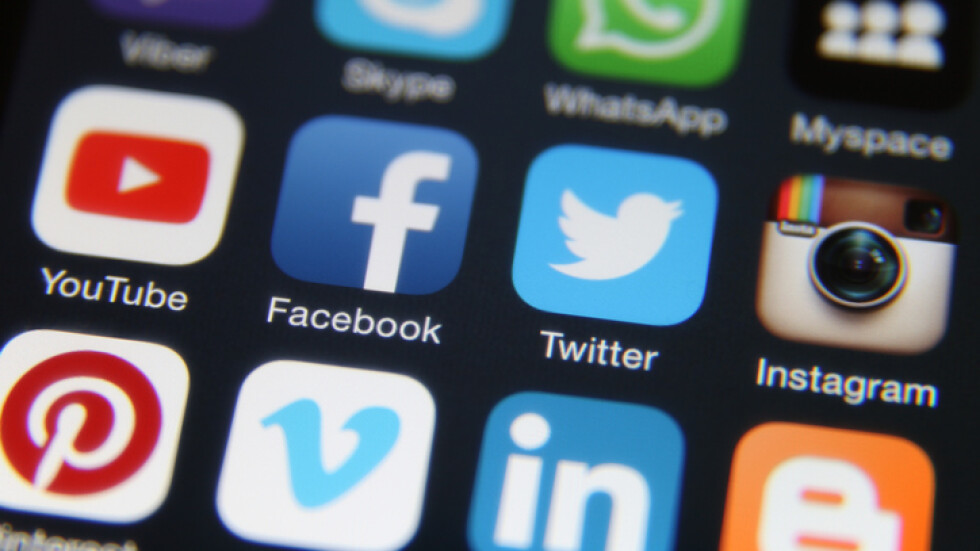 Турция обсъжда „драконовски“ закони срещу социалните мрежи 