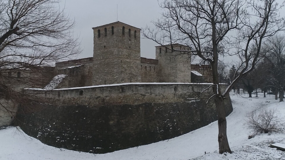 „Избери, за да помогнеш”: Крепостта „Баба Вида” се нуждае от реставрация 