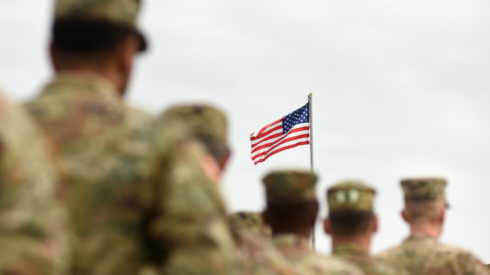 САЩ изтеглят част от войските си в Ирак и Афганистан
