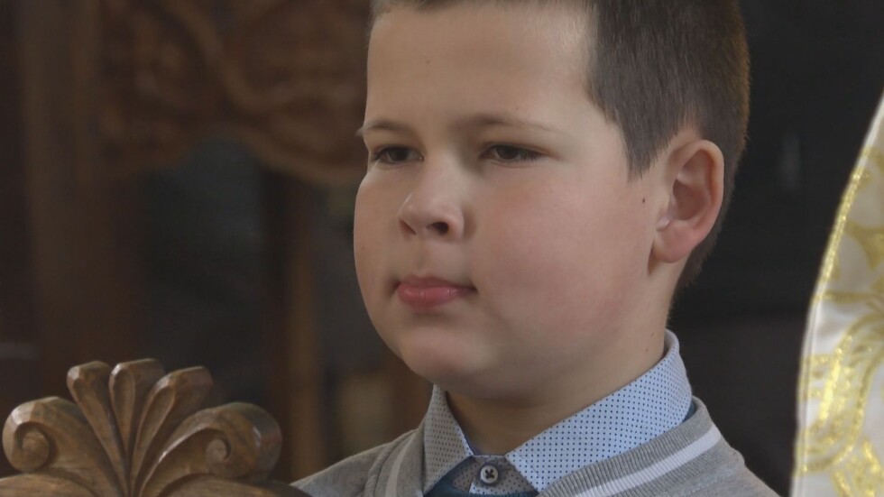 8-годишно момче ще стане най-малкият иподякон в Старозагорската епархия