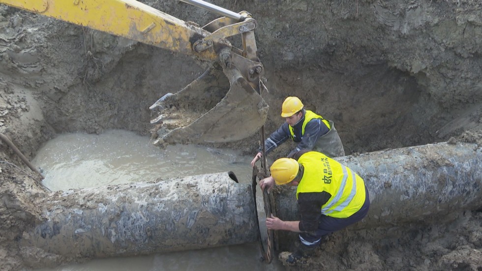 Водната криза в Шуменско: При тежки условия продължава ремонтът на водопровода 