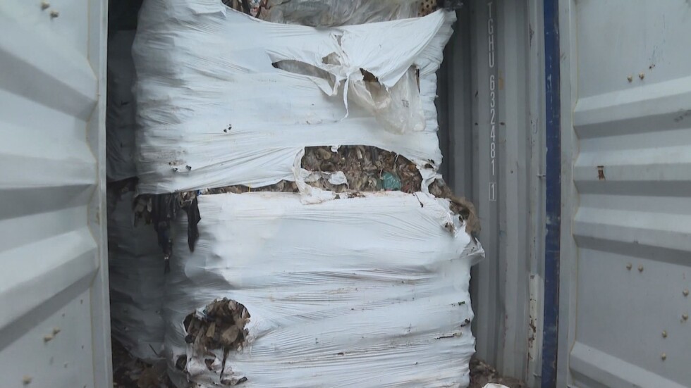 Издирват вносителя на италианския боклук у нас, в Скопие също го разследват (ОБЗОР)