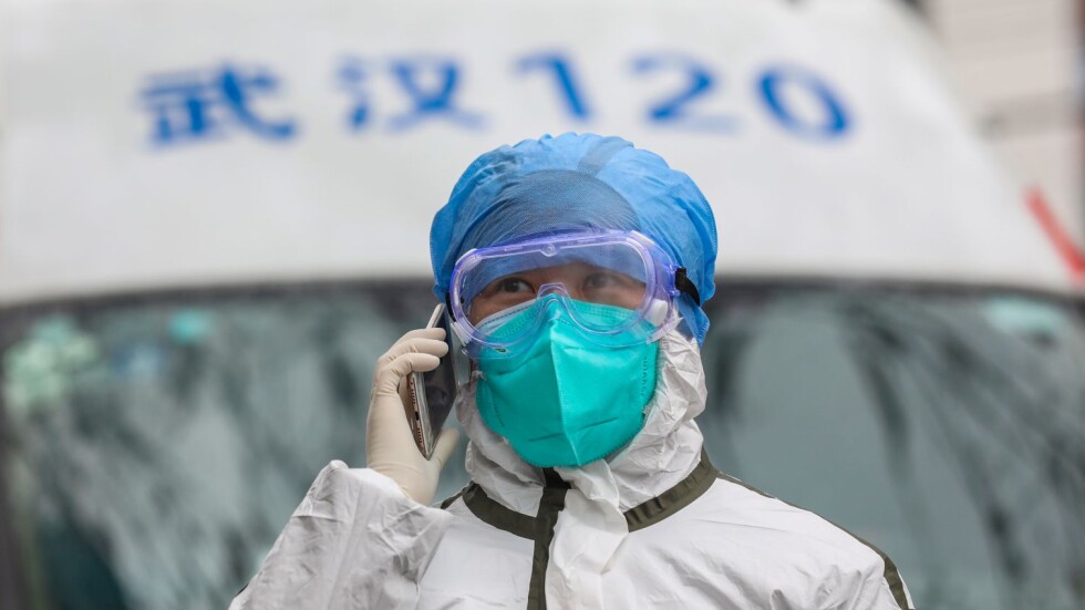 Китай поставя непроверени ваксини за COVID-19 на хиляди граждани