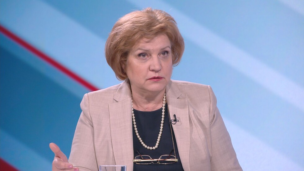 Менда Стоянова: НС даде мандат за влизане в еврозоната само при курс 1,95583 лева за евро
