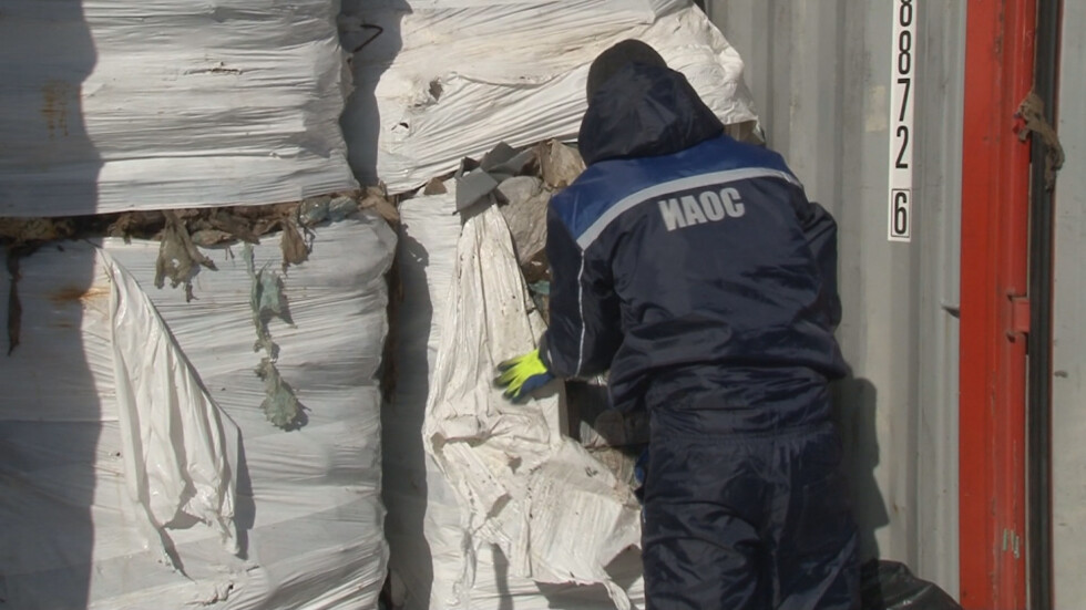 Какво показа проверката на новите контейнери с италиански боклук във Варна?