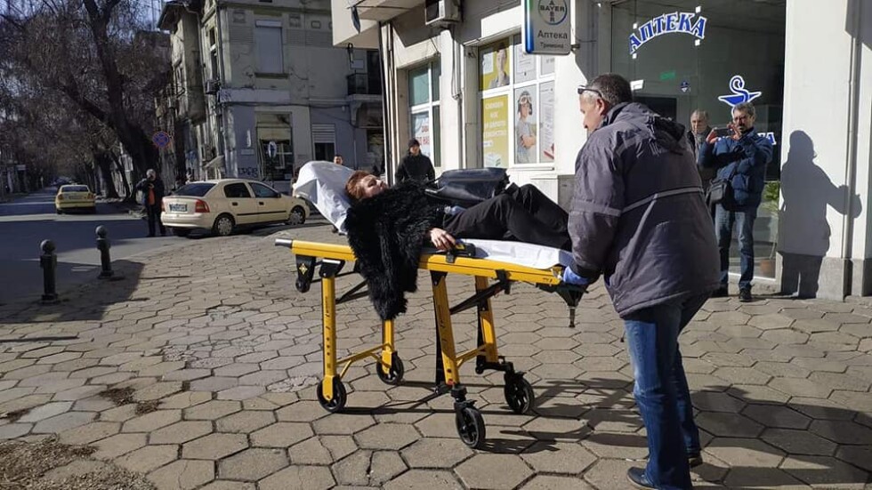 Мъж нахлу въоръжен в частна болница в Пловдив, рани бившата си съпруга