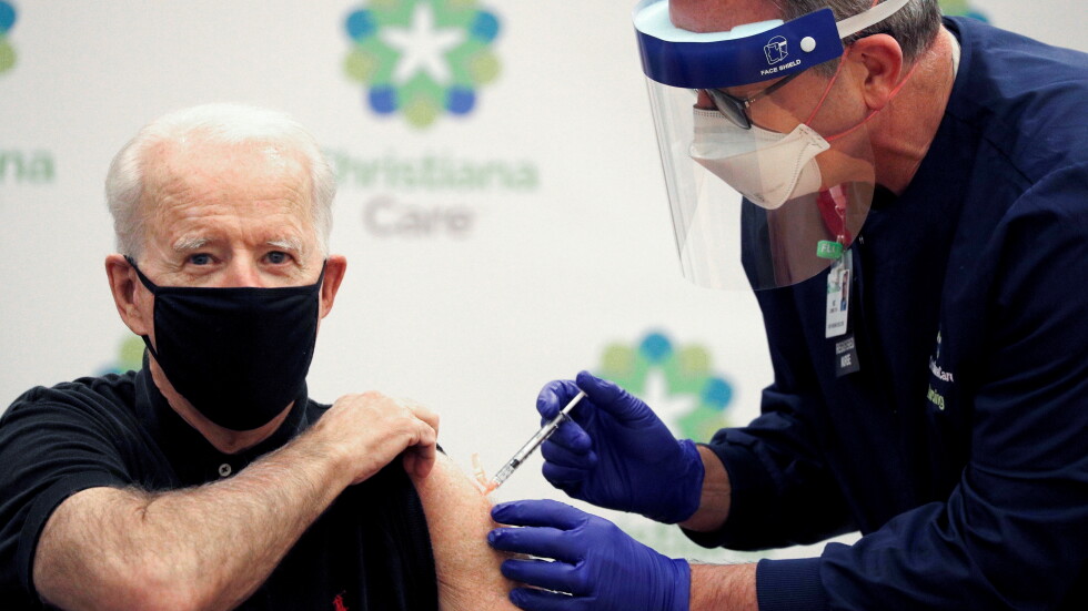 Джо Байдън планира откриването на хиляди центрове за ваксиниране