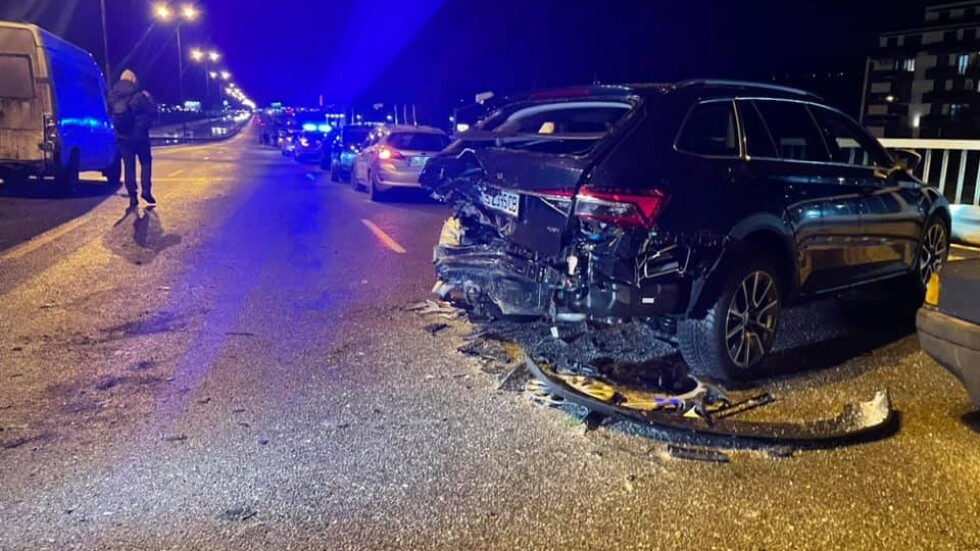 Видео показва верижната катастрофа с поне 9 автомобила на Околовръстното в София