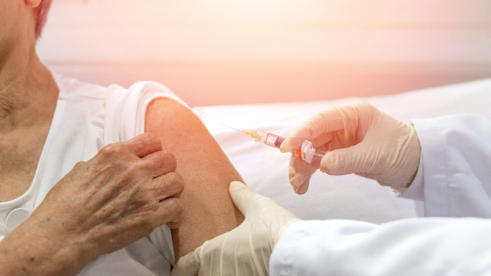 След ваксина на „Пфайзер“: 29 възрастни с изключително крехко здраве са починали в Норвегия