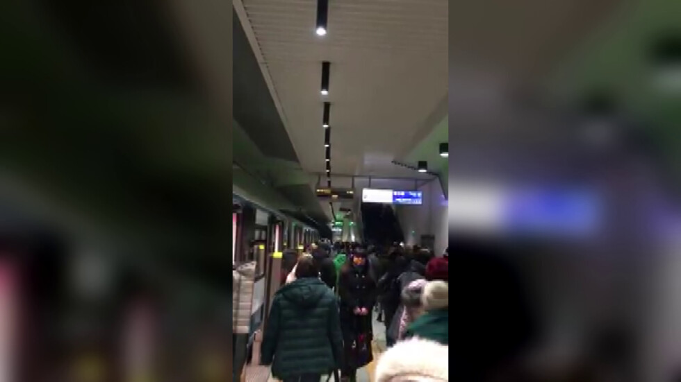 Хубаво е, но пропадна: Авария остави без метро хиляди софиянци