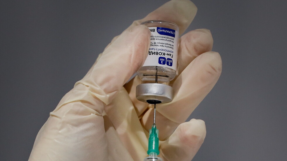 Унгария одобри руската ваксина „Спутник V“ и тази на „АстраЗенека“