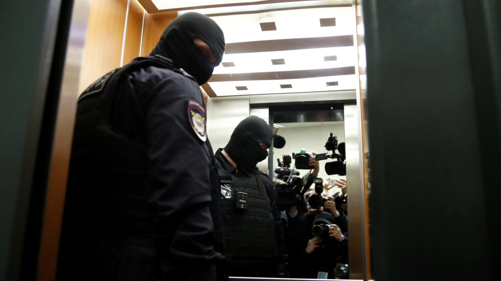 Руската полиция претърси апартаменти и офис на Навални 