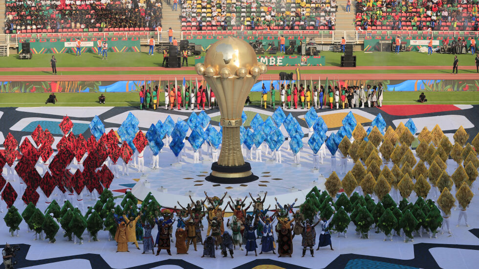 Феерия от цветове и колоритни танци за старт на Купата на Африка (ВИДЕО)
