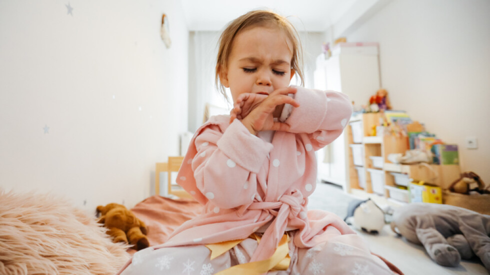 100-дневната кашлица: Какво е коклюш и защо е опасен? 