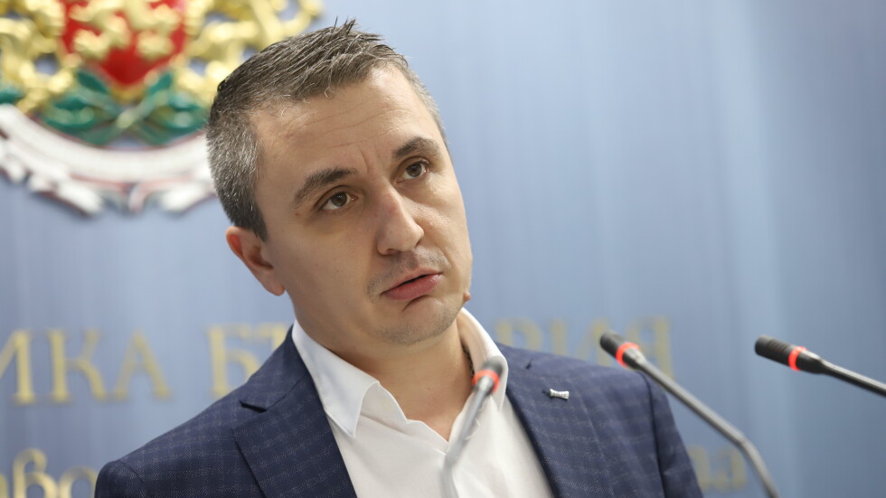 Николов пред bTV: Смяната на ръководството на „Булгаргаз“ е резултат от проверката на БЕХ