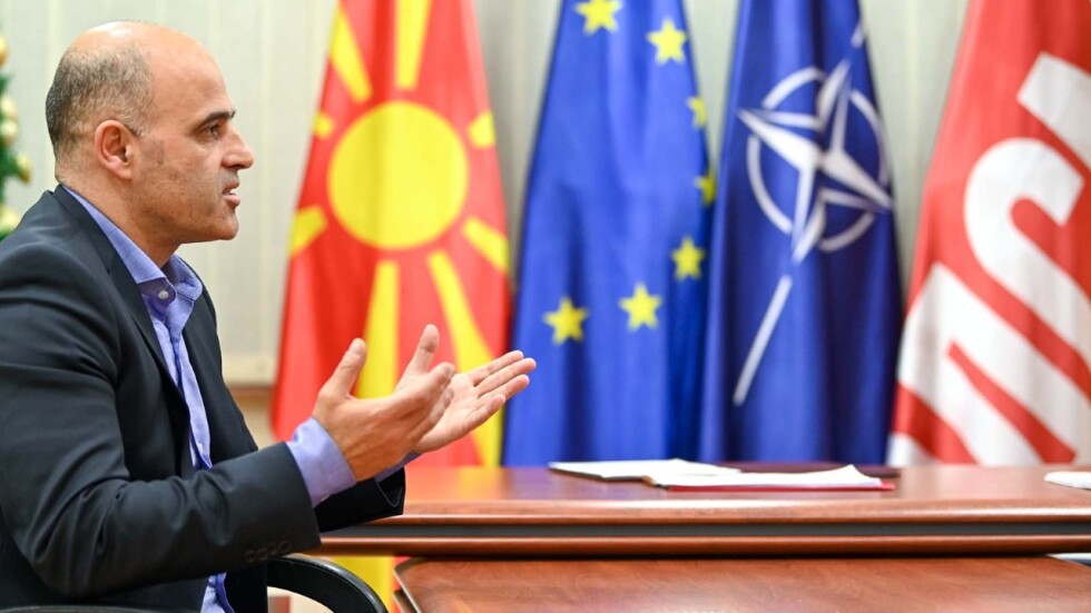 Кирил Петков пожела успех на новото правителство в Скопие