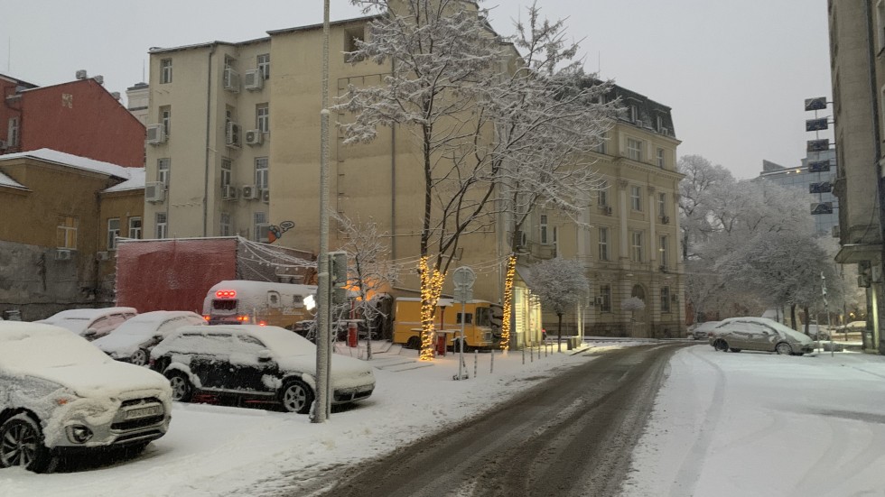 Заради снега: Сложна е пътната обстановка в София