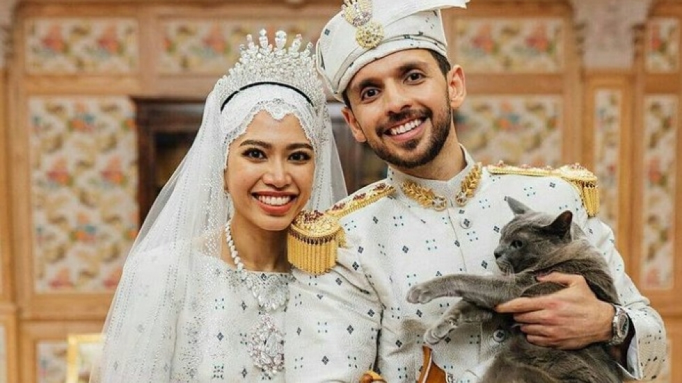Модерната Шехерезада: как султанът на Бруней ожени деветото си дете