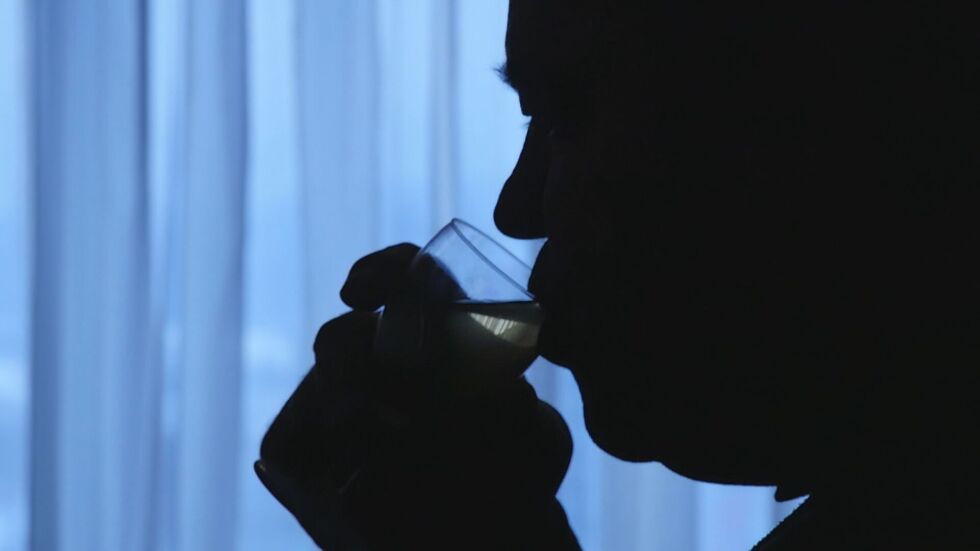 Пием повече, увеличават се и младите хора с алкохолна зависимост