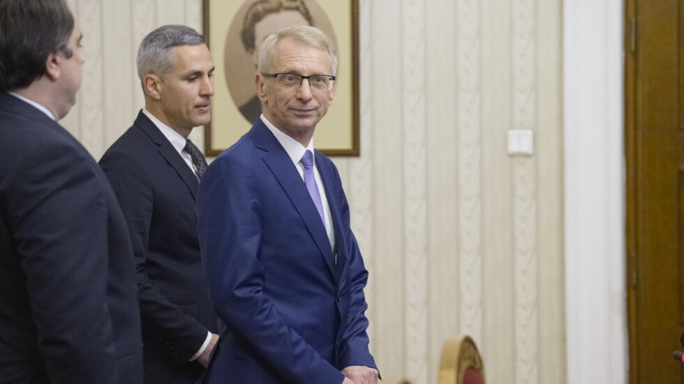 Втори опит за кабинет: Николай Денков връща мандата на президента