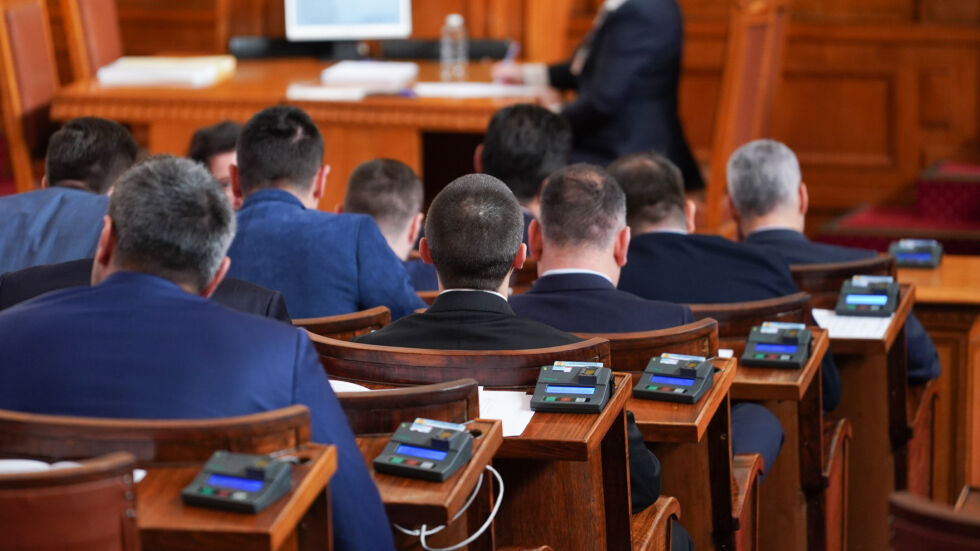 Съдебната реформа влиза в пленарната зала на парламента 