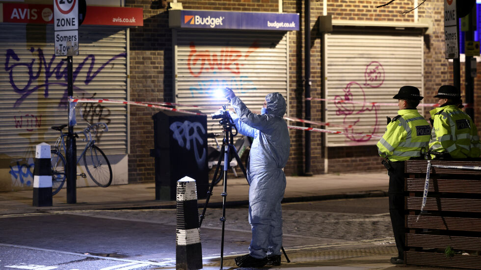 Стрелба в центъра на Лондон, има ранени деца