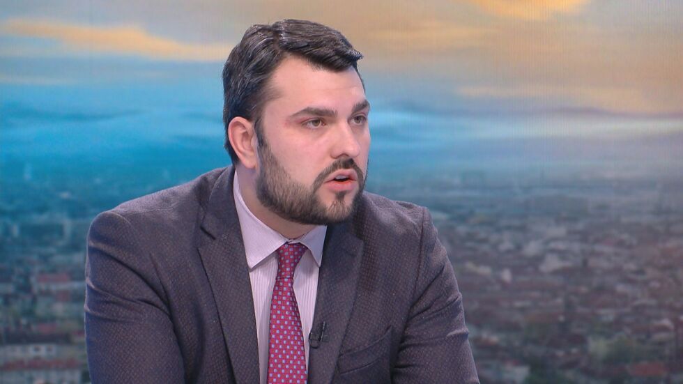 Георг Георгиев: Криптопартията "Продължаваме промяната" търси спасителния си кораб