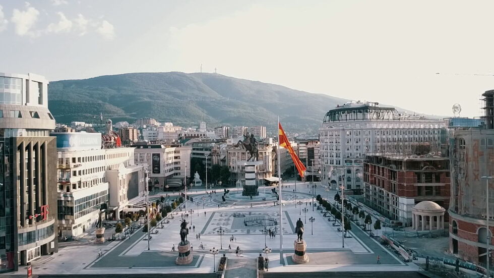 Специалните пратеници на bTV в Охрид: Преди делото на Пендиков е подаден сигнал за бомба в съда