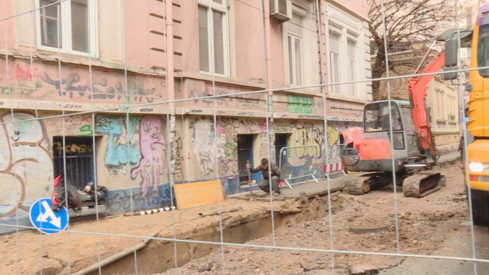 Още 500 м за 4 месеца: Бизнесът на ул. "Шишман" в София умира заради ремонтите