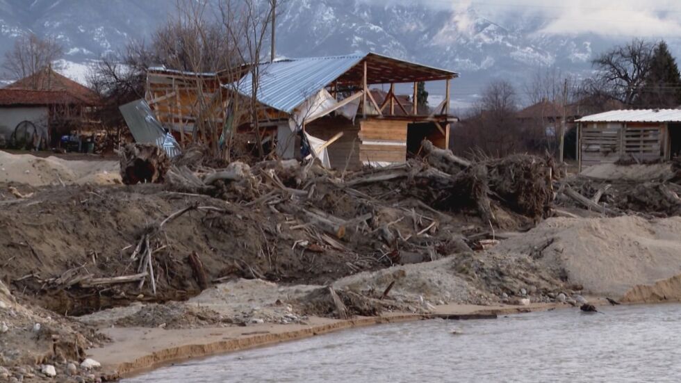 Над 2 млн. тона пясък е изкаран от реката в Богдан: Хората се опасяват от ново бедствие