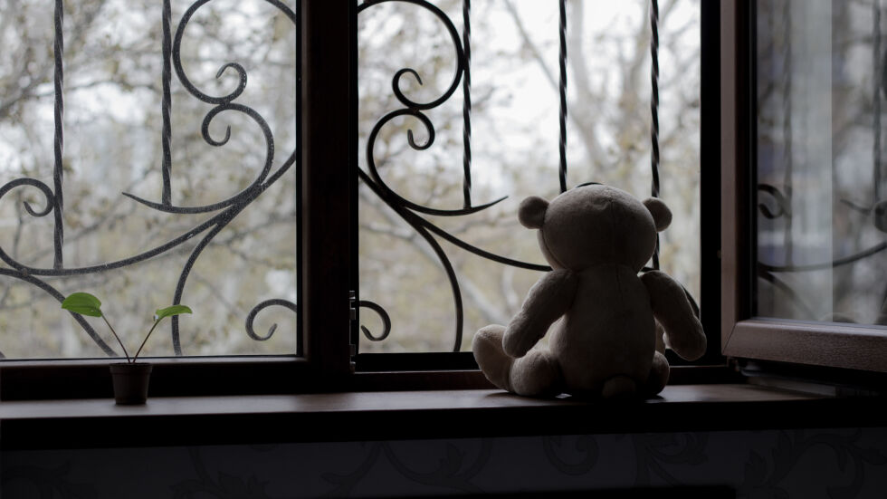 Какво е състоянието на малтретираното 5-годишно дете от Пловдив?