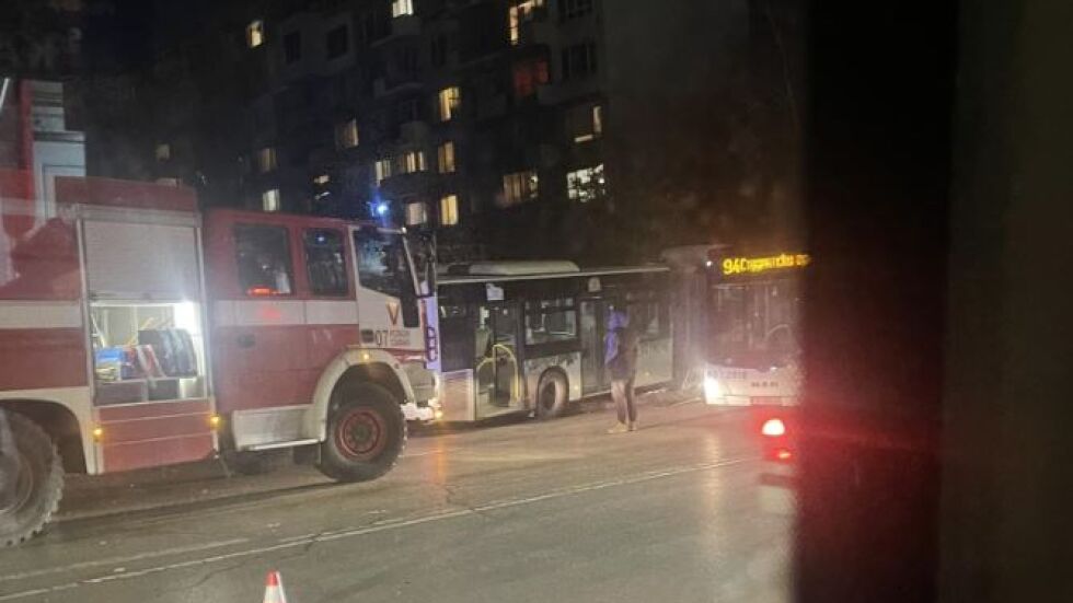 Ампутираха крака на жената, ударена от автобус в София - има опасност и за ръката ѝ