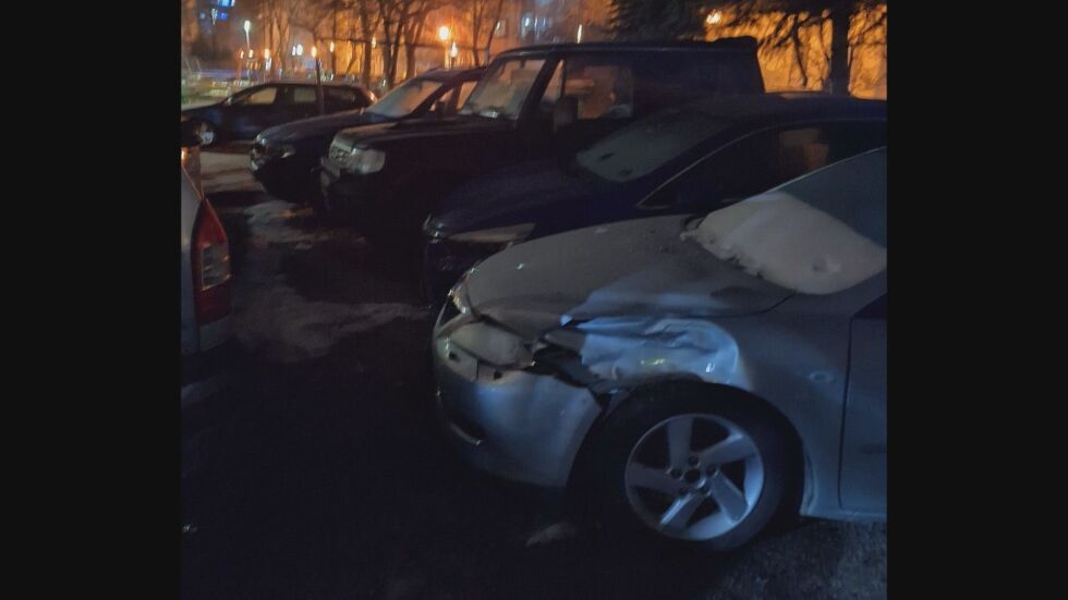 "Изключително пиян и дрогиран": Шофьор блъсна девет коли в столичния квартал "Стрелбище" (ВИДЕО)