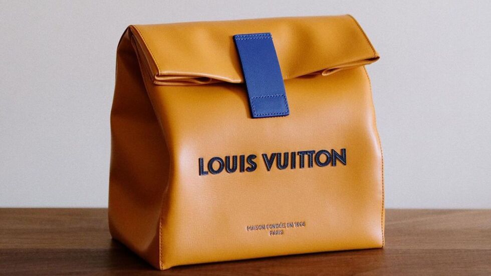 "Би ли я изхвърлил": Торбичката за сандвичи на Louis Vuitton струва 3 000 долара (ВИДЕО)