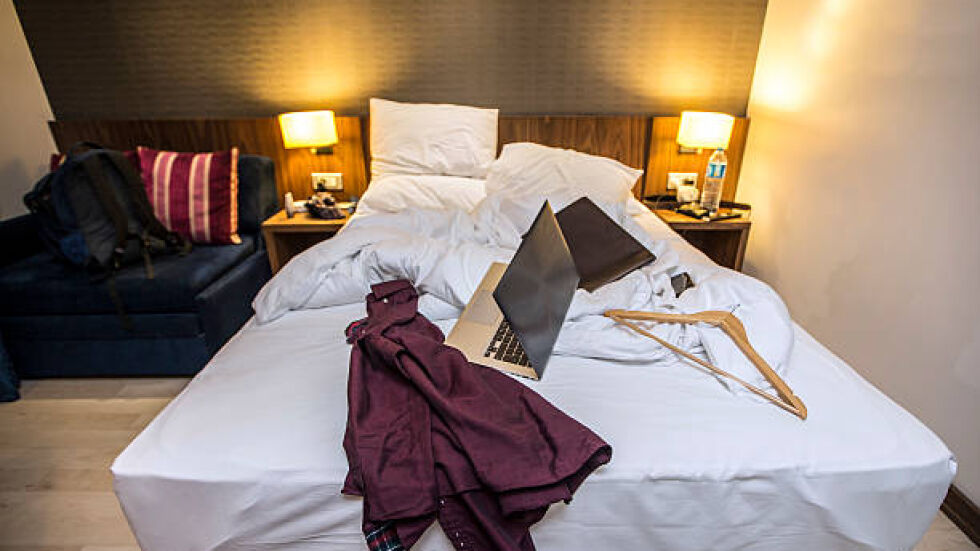 Колко разхвърляна може да оставите стаята си при напускане на хотела?