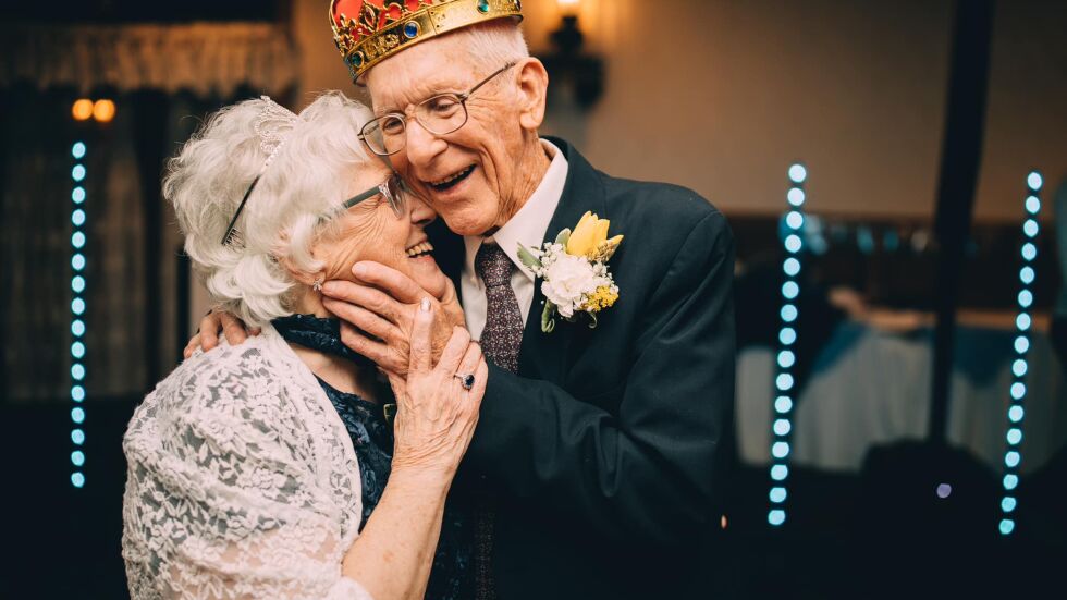 Женени от 70 г. Правете му сметката! (СНИМКИ)