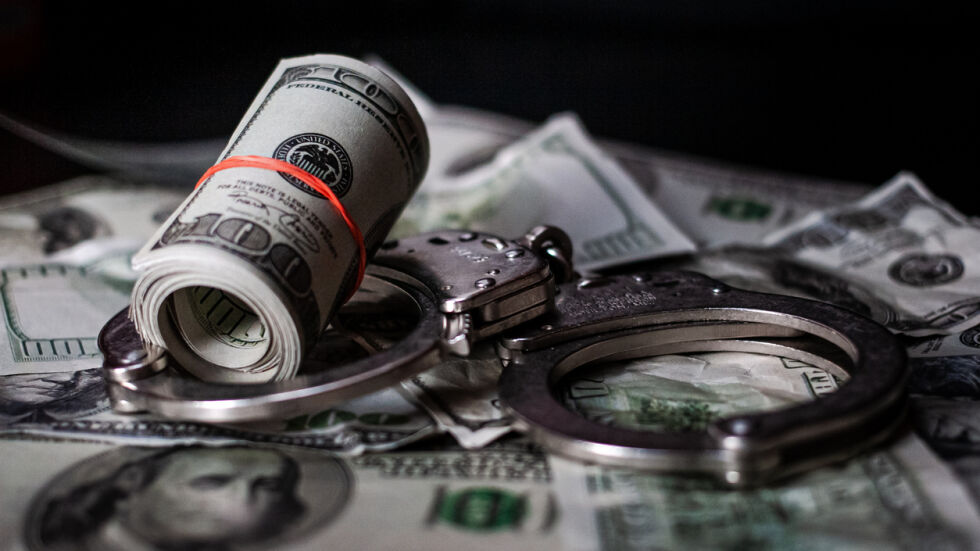  Заплахи със гибел, палеж и принуждение: Разбита е група, изнудвала хора в Плевен и Ловеч 