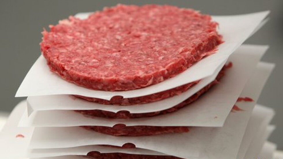 Под 20% от месото в саламите е българско