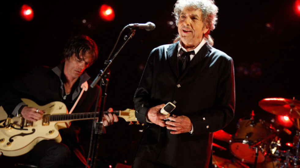 Боб Дилън пуска 6 диска със 138 песни от 1967 г.